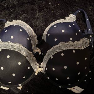 34B tommy hilfiger bra set